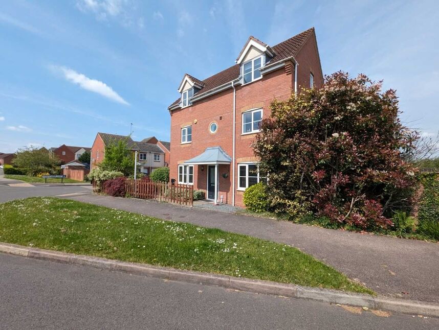Main image of 4 bedroom Detached House for sale, Jasmine Way, Bedworth, Warwickshire, CV12