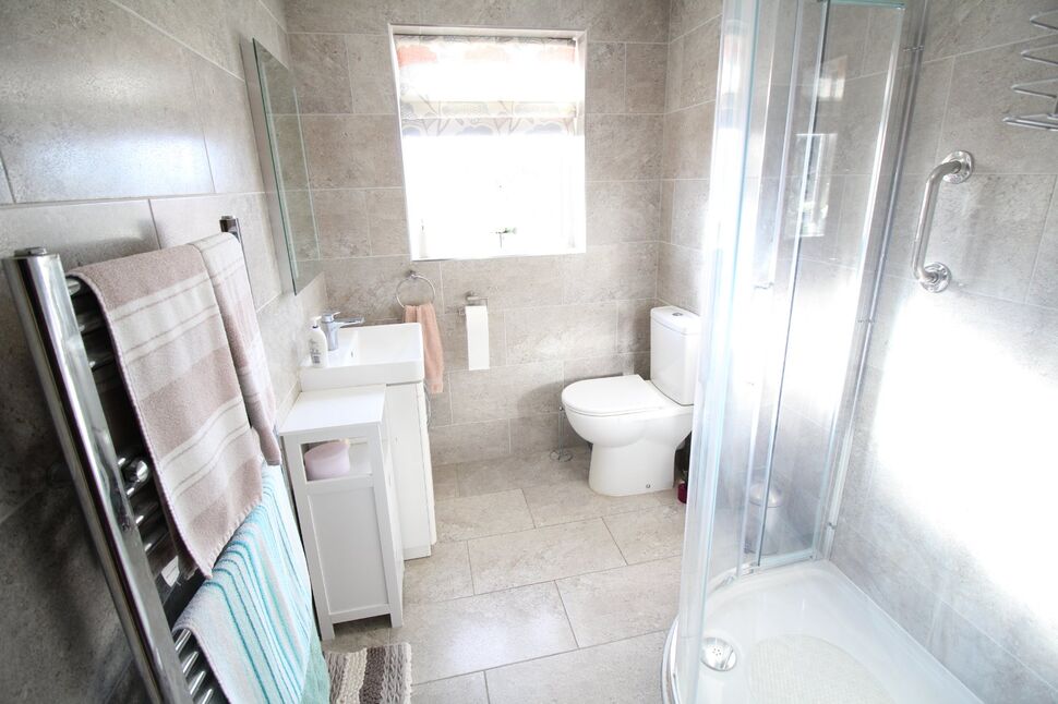 3 bedroom Link Detached House for sale, Lakeside, Bedworth, CV12 £270,000