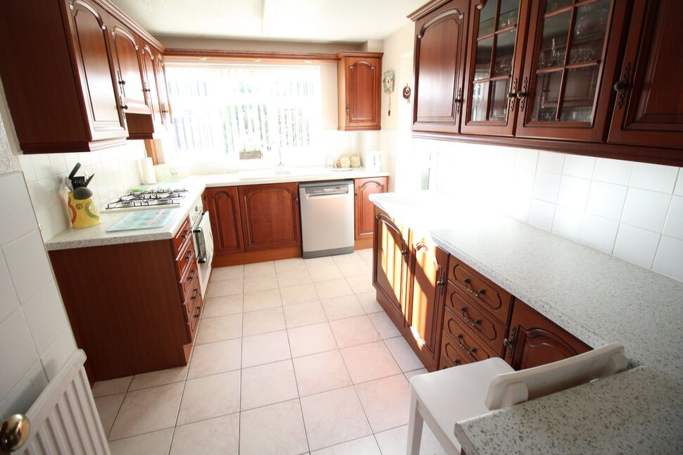 3 bedroom Link Detached House for sale, Lakeside, Bedworth, CV12 £270,000