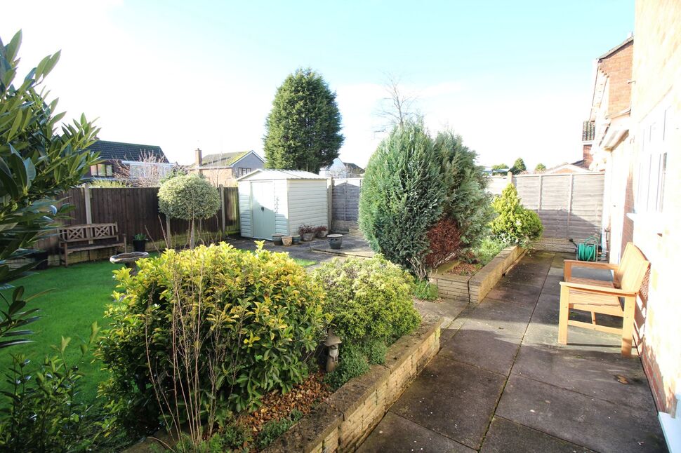 3 bedroom Link Detached House for sale, Lakeside, Bedworth, CV12 £270,000