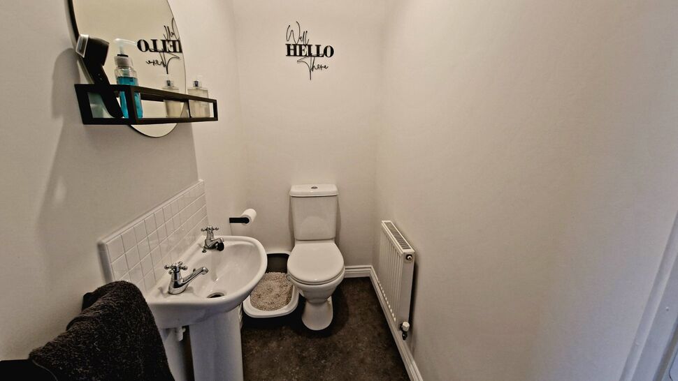 2 bedroom Mid Terrace House for sale, Walsingham Drive, Nuneaton, CV10