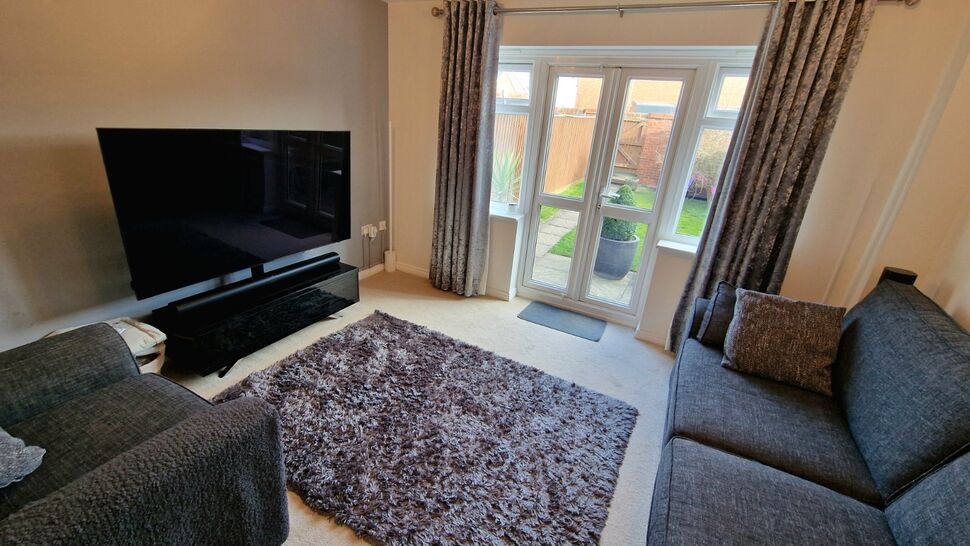 2 bedroom Mid Terrace House for sale, Walsingham Drive, Nuneaton, CV10
