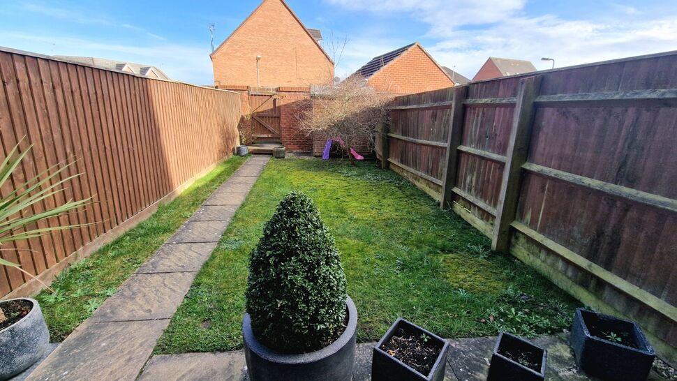 2 bedroom Mid Terrace House for sale, Walsingham Drive, Nuneaton, CV10