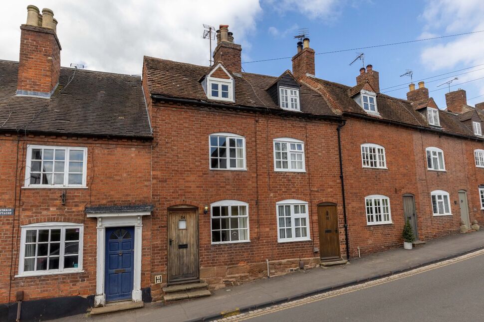 2 bedroom Mid Terrace House for sale, Castle Hill, Kenilworth, CV8 £