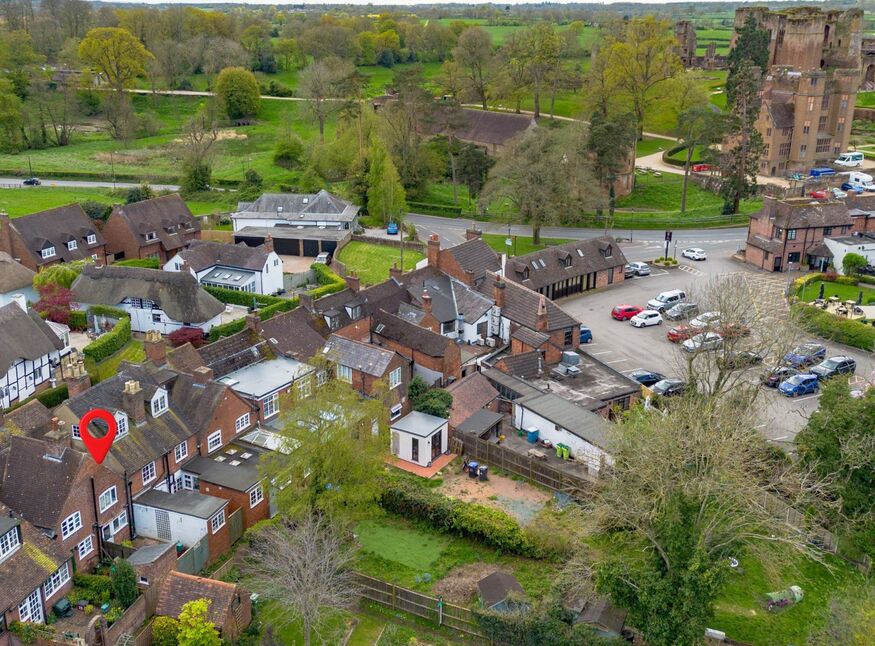 2 bedroom Mid Terrace House for sale, Castle Hill, Kenilworth, CV8 £