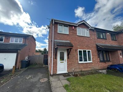 Cozens Close, 3 bedroom Semi Detached House to rent, £1,200 pcm