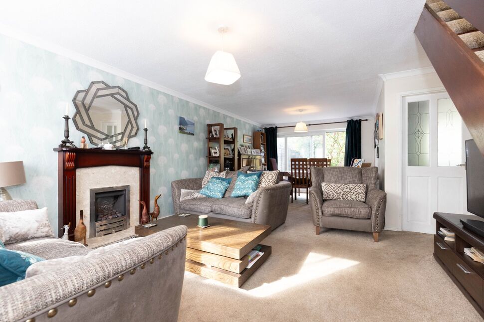 Lounge / Dining Room