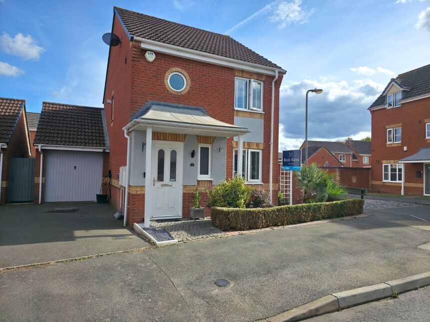 Main image of 3 bedroom Detached House for sale, Clover Way, Bedworth, Warwickshire, CV12