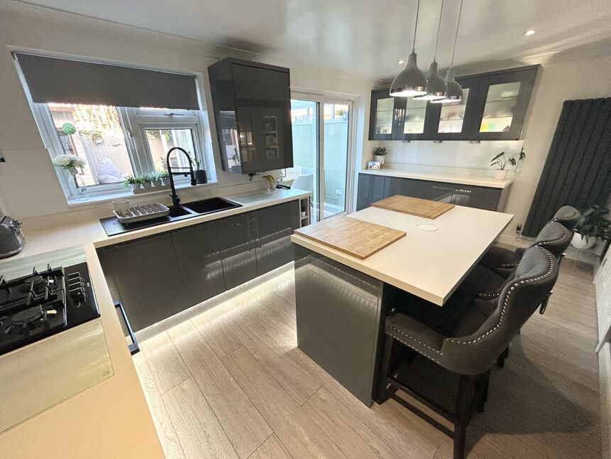 Kitchen / Diner