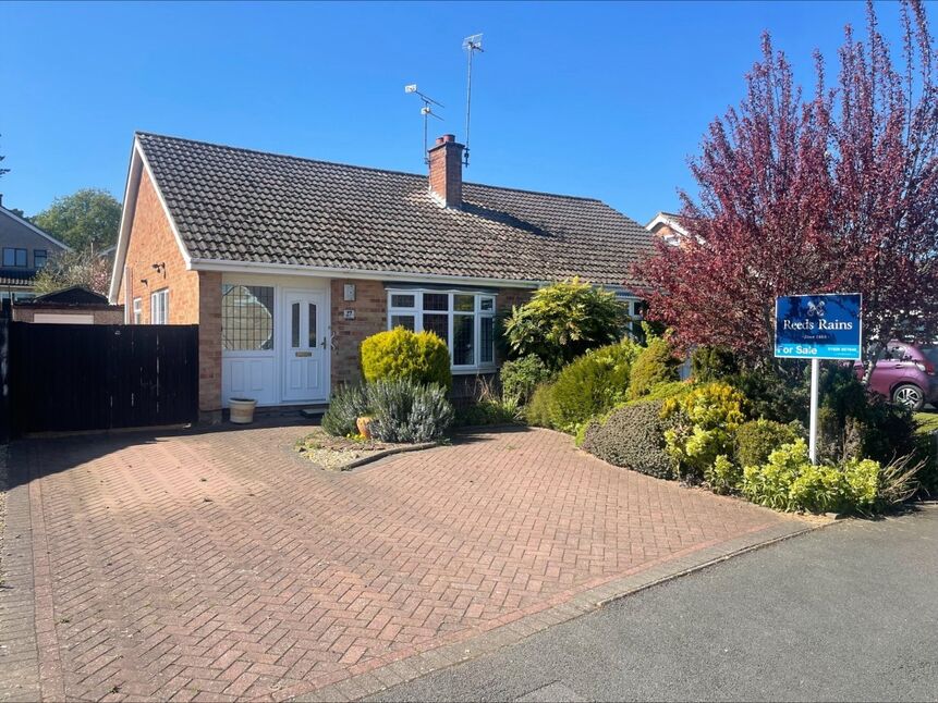 Main image of 2 bedroom Semi Detached Bungalow for sale, Beech Drive, Kenilworth, Warwickshire, CV8
