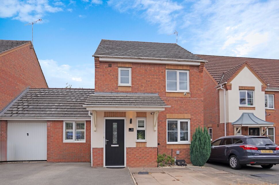 Main image of 3 bedroom Link Detached House for sale, Honeysuckle Close, Bedworth, Warwickshire, CV12