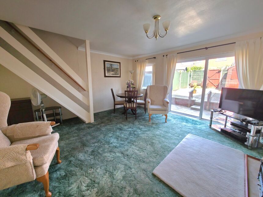 Lounge / Dining Room