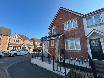 Hatters Court, 3 bedroom End Terrace House for sale, £220,000