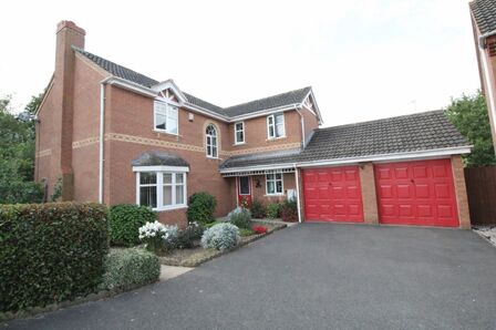 Smorrall Lane, 4 bedroom Detached House for sale, &pound;380,000