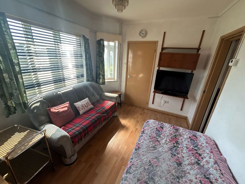 Sitting / Dining Room