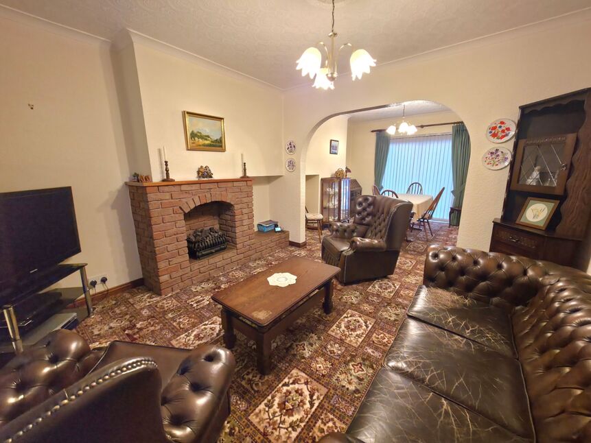 Lounge / Dining Room