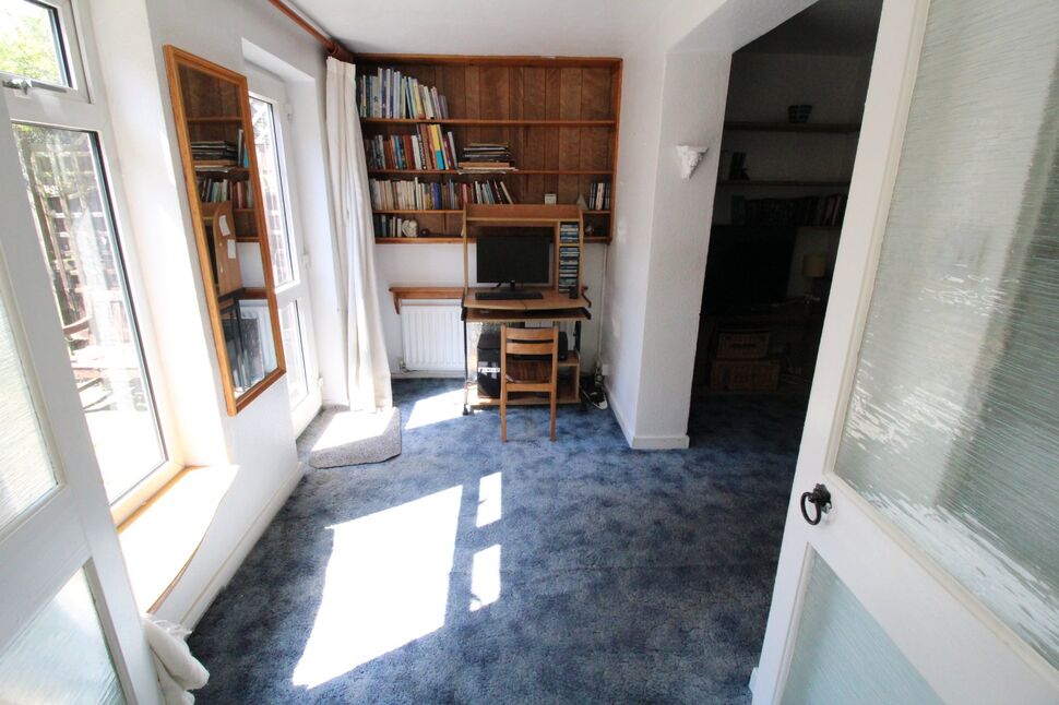 Study / Dining Area