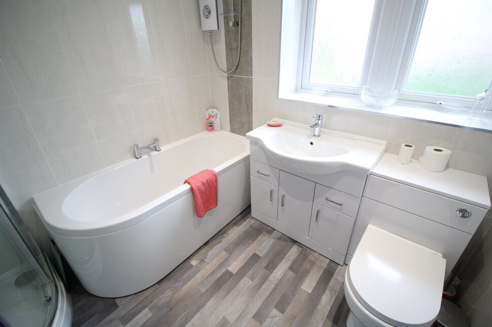 Bathroom / Shower Room / WC
