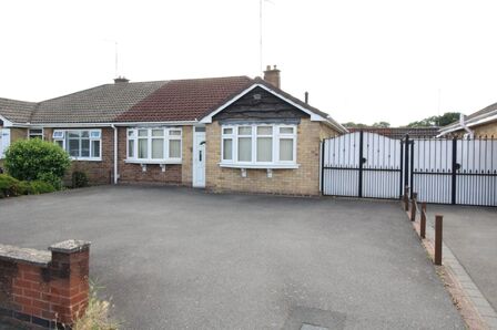Heath Road, 2 bedroom Semi Detached Bungalow for sale, £250,000