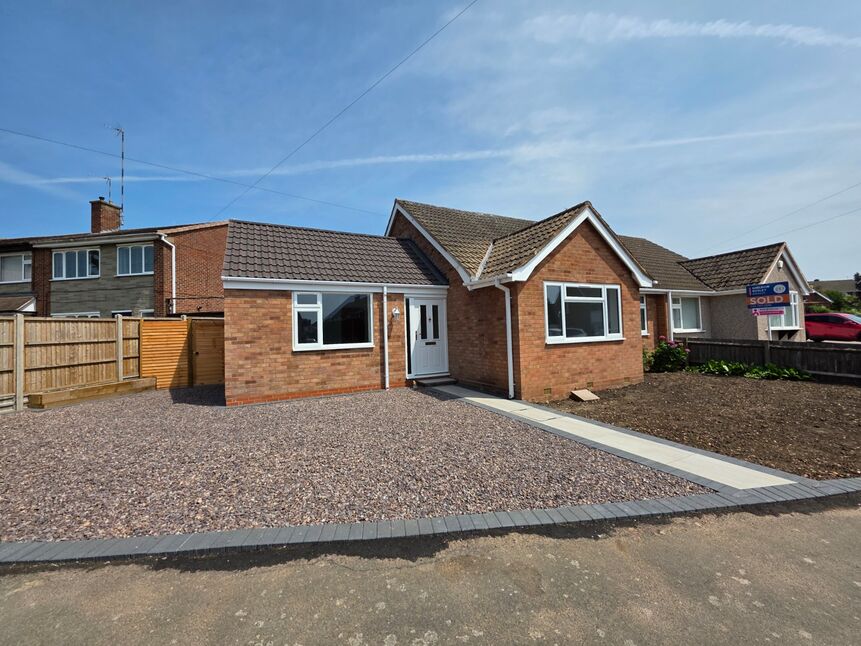 Main image of 3 bedroom Semi Detached Bungalow for sale, Mount Pleasant Road, Bedworth, Warwickshire, CV12