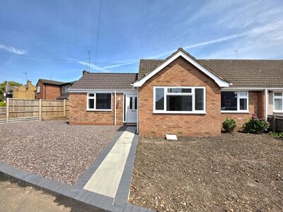 Mount Pleasant Road, 3 bedroom Semi Detached Bungalow for sale, &pound;290,000