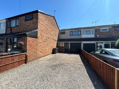 Joseph Luckman Road, 3 bedroom Mid Terrace House for sale, £230,000
