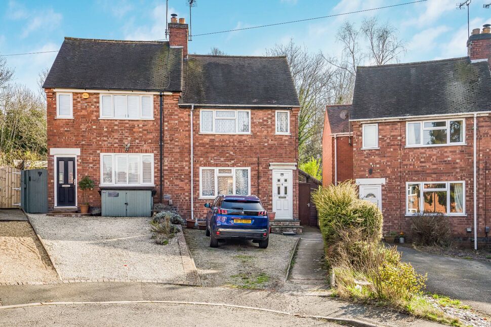 Main image of 2 bedroom Semi Detached House for sale, Arthur Street, Kenilworth, Warwickshire, CV8