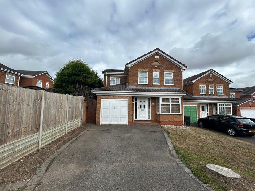 Main image of 4 bedroom Detached House for sale, Tewkesbury Drive, Bedworth, Warwickshire, CV12