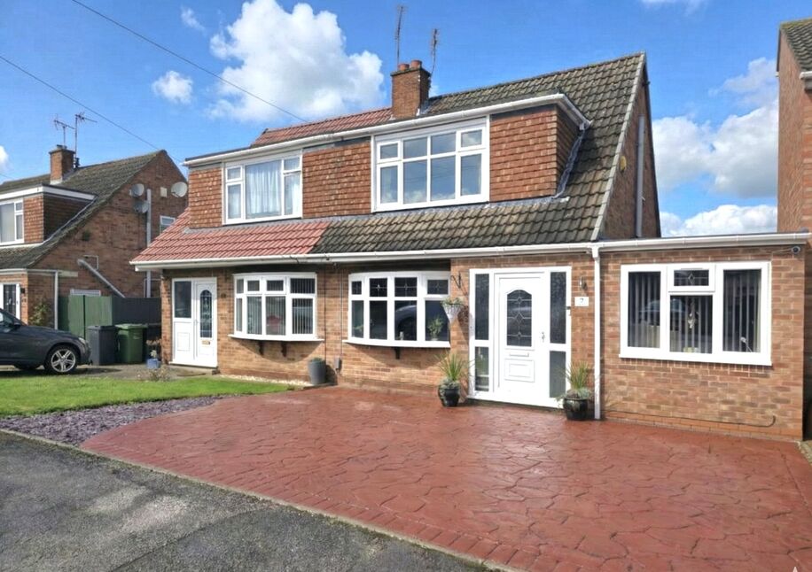 Main image of 3 bedroom Semi Detached House for sale, Ellesmere Road, Bedworth, Warwickshire, CV12