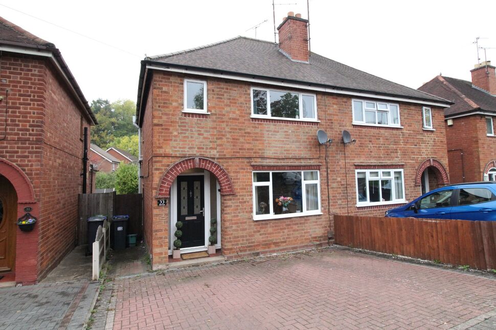 Main image of 3 bedroom Semi Detached House for sale, Mill End, Kenilworth, Warwickshire, CV8