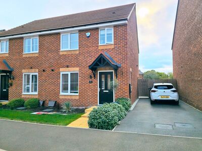 3 bedroom Semi Detached House for sale