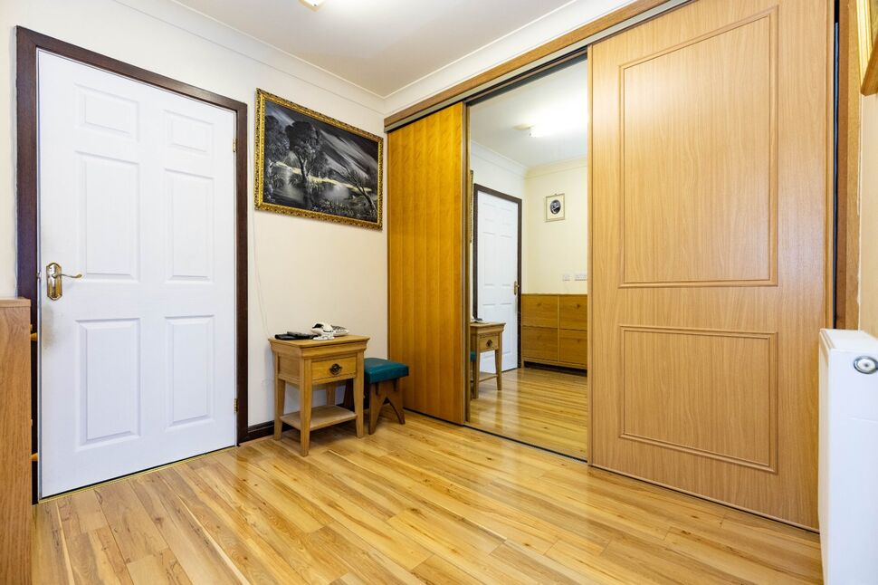 Hall / Wardrobe Room