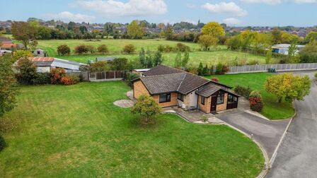 Long Street, 2 bedroom Detached Bungalow for sale, £450,000