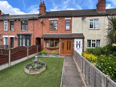 3 bedroom Mid Terrace House for sale