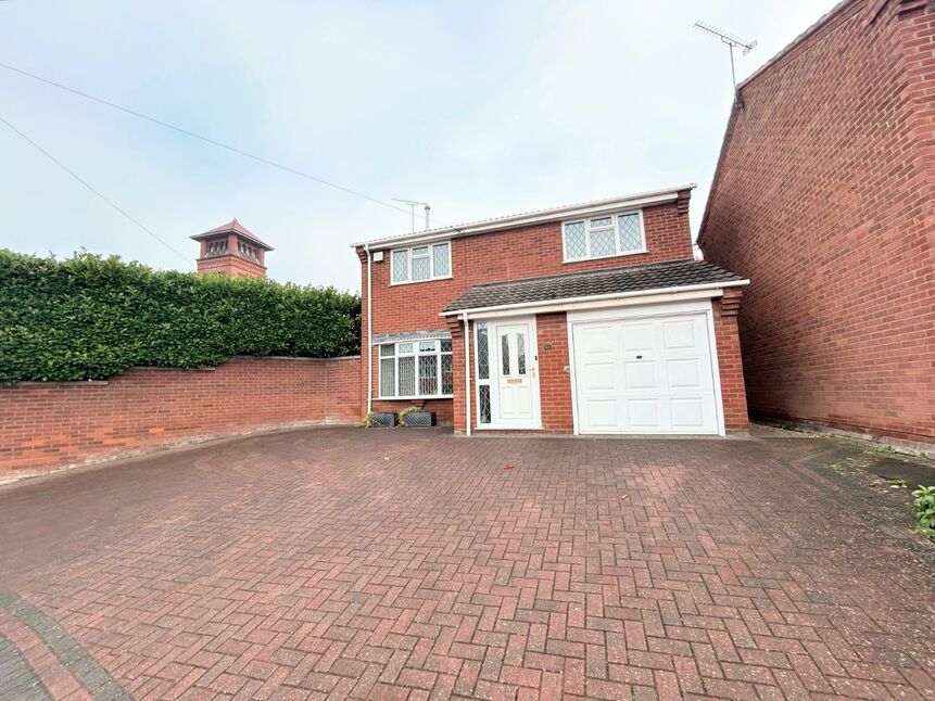 Main image of 4 bedroom Detached House for sale, Ambleside Road, Bedworth, Warwickshire, CV12