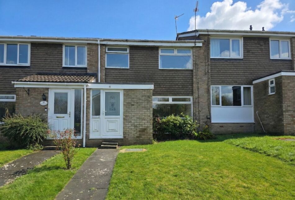 Main image of 3 bedroom Mid Terrace House for sale, Willow Close, Bedworth, Warwickshire, CV12