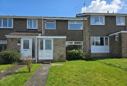 3 bedroom Mid Terrace House for sale