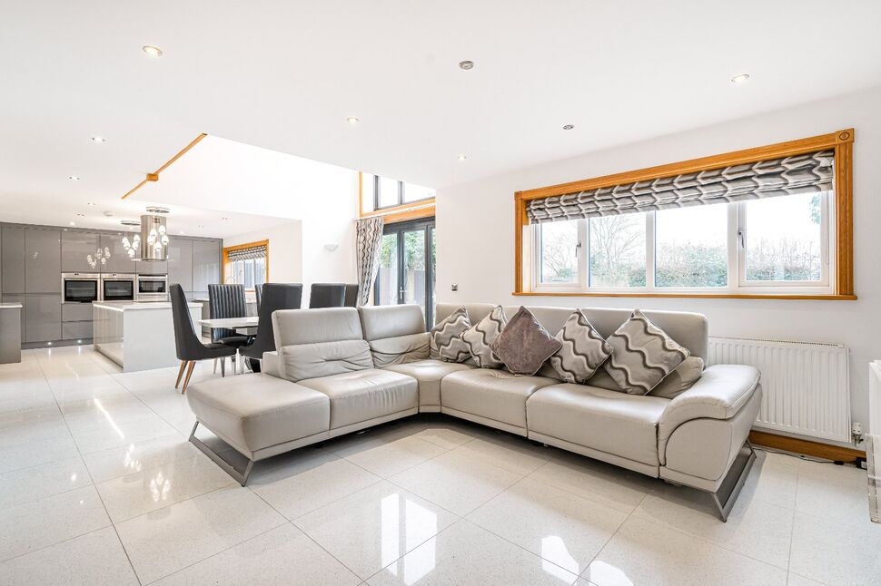 Kitchen / Dining / Family Room