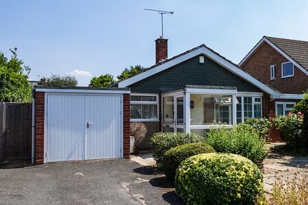 Faircroft, 3 bedroom Detached Bungalow for sale, &pound;550,000