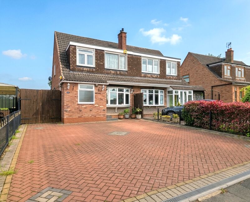 3 bedroom Semi Detached House for sale
