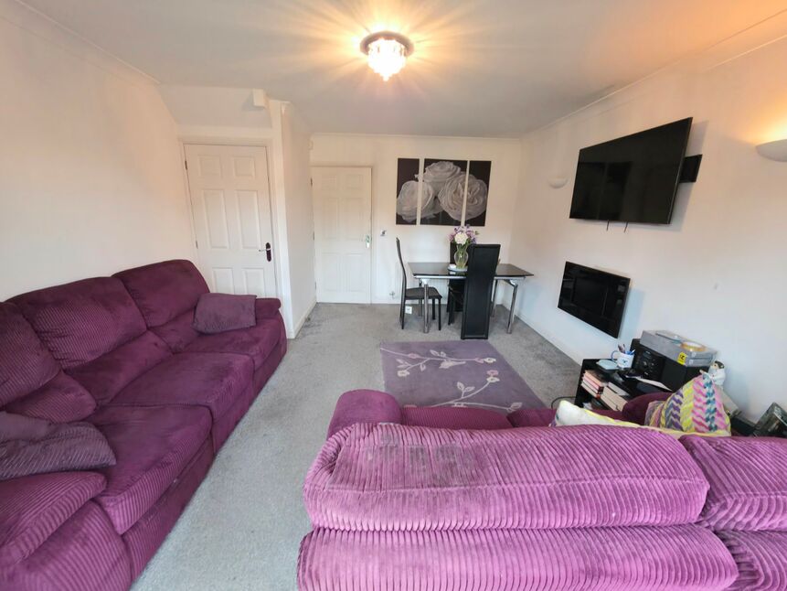 Lounge / Dining Room