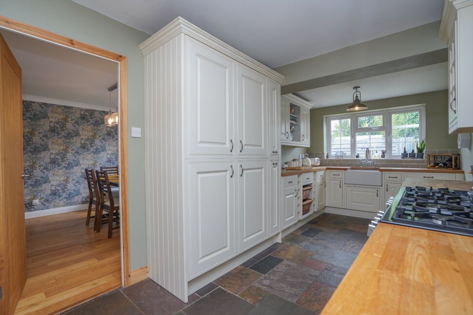 Kitchen / Breakfast Room