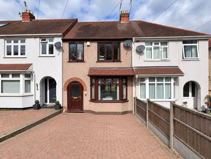 3 bedroom Mid Terrace House for sale