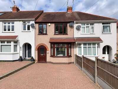 3 bedroom Mid Terrace House for sale