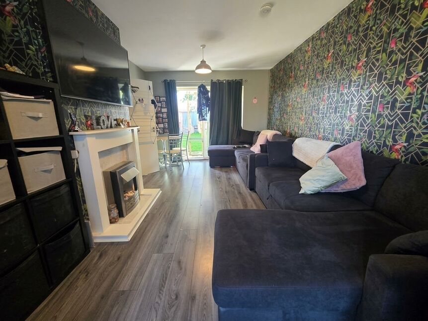 Lounge / Dining Room