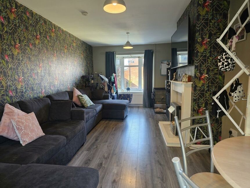 Lounge / Dining Room