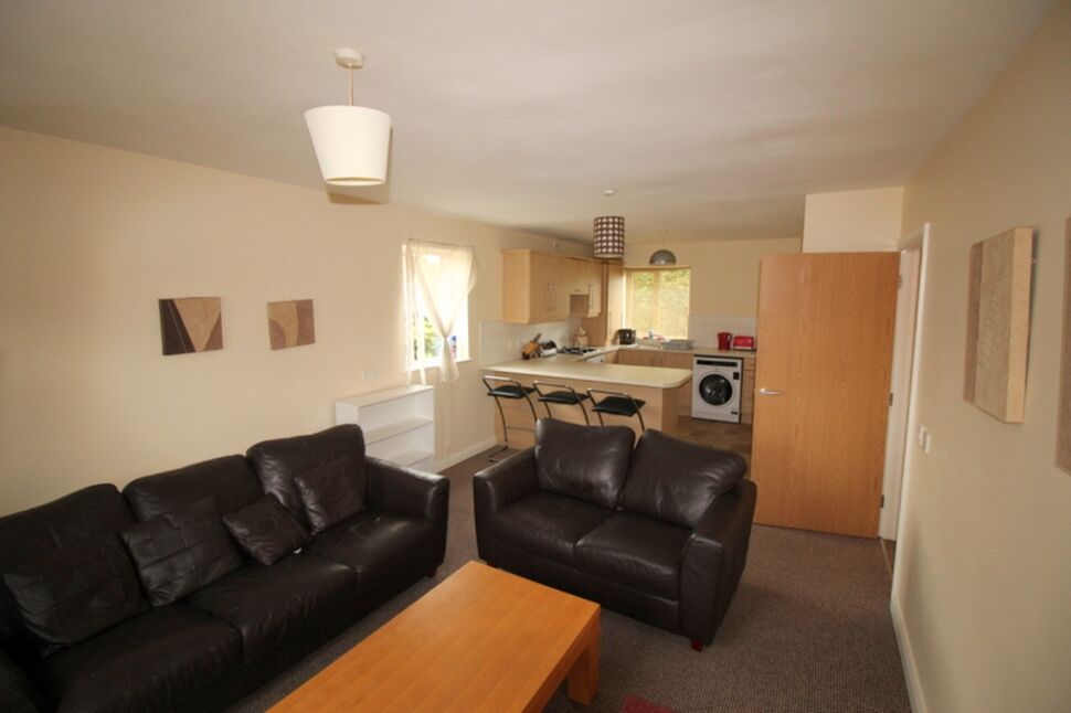 Kitchen / Living Room