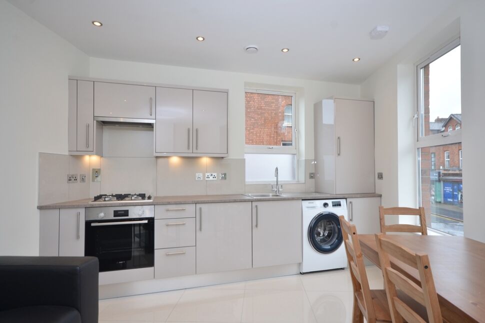 Open Plan Kitchen / Living