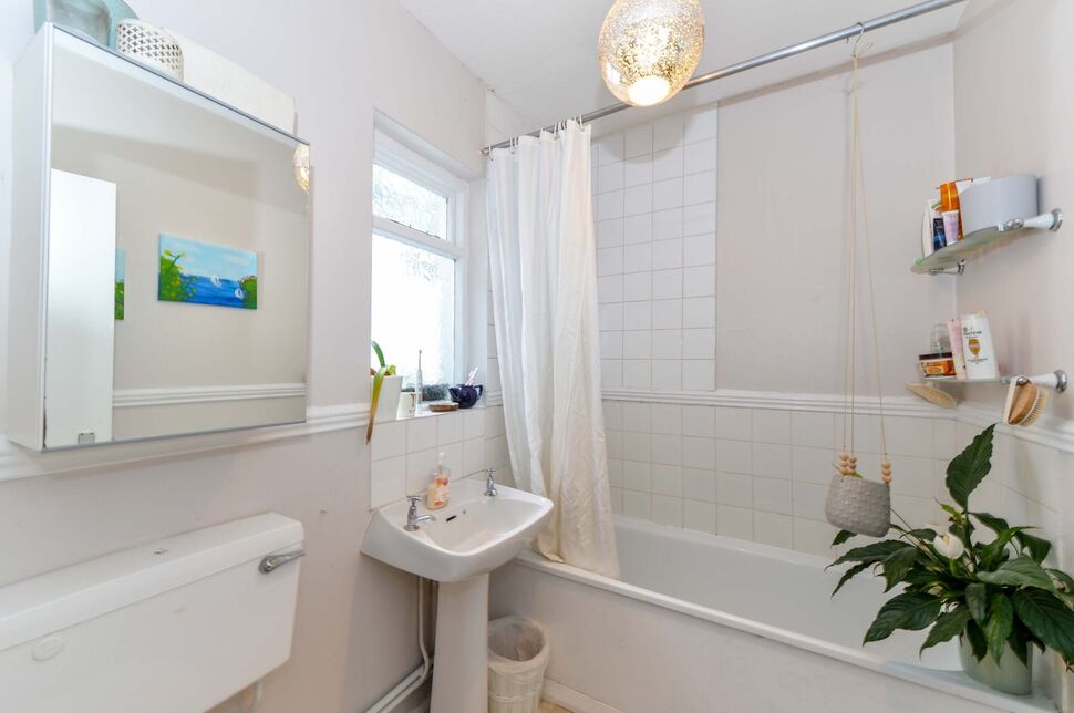 2 bedroom Mid Terrace House for sale, Edenderry Village, Belfast, BT8