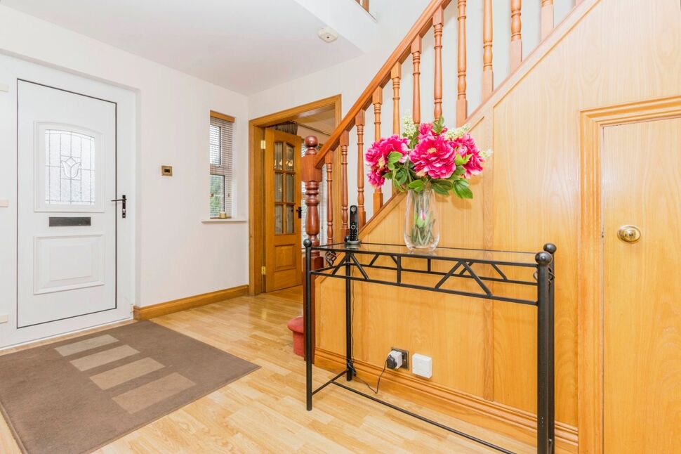 4 bedroom Detached House for sale, Baronscourt Road, Carryduff, BT8 £